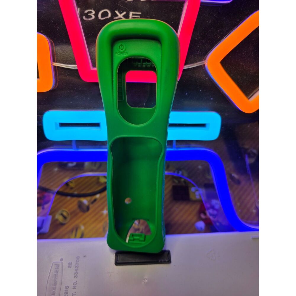 Nintendo Wii Wii Mote, Remote Luigi Green Skin